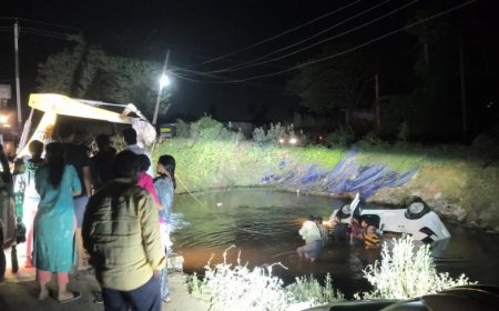 సిపిఆర్ చేసి ప్రాణాలు కాపాడిన ఎస్సై సూర్య శ్రీనివాస్, ఎస్ఐ సాయి మణికంఠ