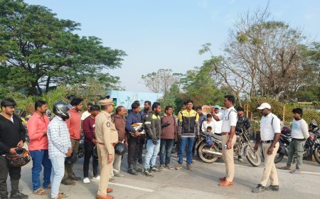 టోల్ ప్లాజా వద్ద హెల్మెట్ ట్రాఫిక్    నిబంధనల అవగాహన