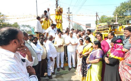 తెలుగువారి గుండెలపై చెరగని సువర్ణక్షరాలు ఎన్టీఆర్