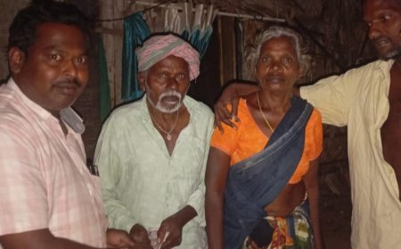 వెంకటేశ్వరరావు కుటుంబానికి చిరు సాయం అందించిన పూర్వ విద్యార్థులు 