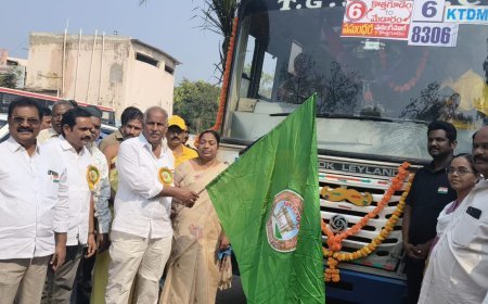 మేడారం భక్తులకు అందుబాటులో ఆర్టీసీ సేవలు