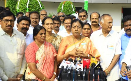 రాజ్యాంగ స్పూర్తితో ముందుకెళ్లాలి టిడిపి ఎన్టీఆర్ జిల్లా అధ్య‌క్షురాలు గ‌ద్దె అనురాధ