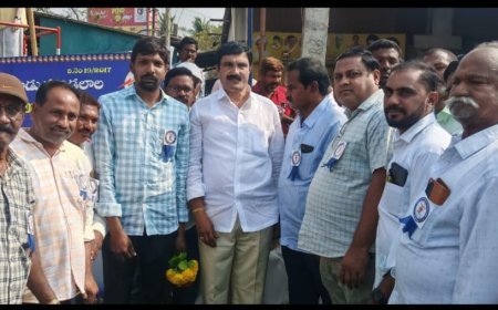 నేషనల్ ఎలక్ట్రిషన్ డే వేడుకలు జెండా ఆవిష్కరించిన కోగంటి