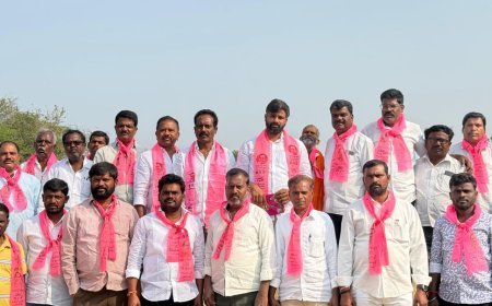 మున్సిపల్ ఎన్నికల నేపథ్యంలో బీఆర్ఎస్ పార్టీ కార్యకర్తలు,ముఖ్య నాయకులతో విస్తృత స్థాయి సమావేశం