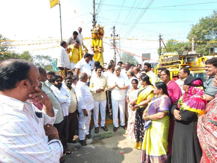 తెలుగువారి గుండెలపై చెరగని సువర్ణక్షరాలు ఎన్టీఆర్