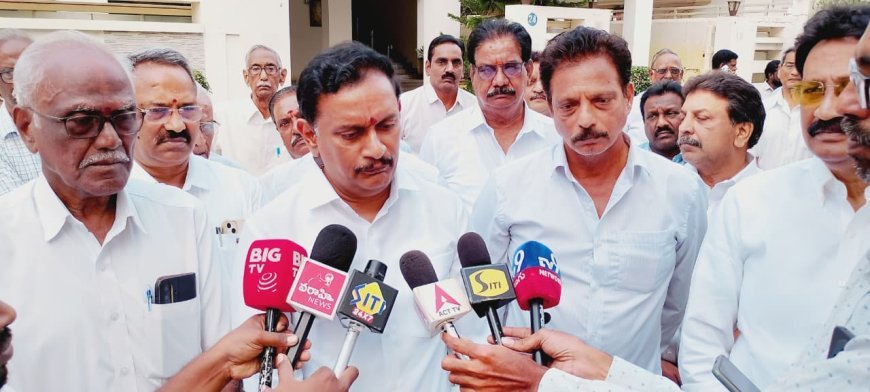 రాక్షస పాలన రాష్ట్రంలో పోయింది కానీ, విజయవాడ మున్సిపల్ కౌన్సిల్ లో పోలేదు