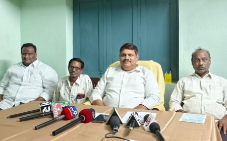 సమాజ సేవలో నడిమి తిరువూరు సహకార సంఘం ముందంజ