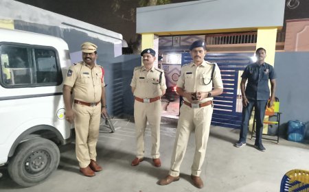 సమస్యాత్మక పోలింగ్ కేంద్రాల పరిశీలించిన పెద్దపల్లి డీసీపీ