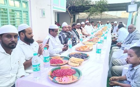 మత సామరస్యానికి ప్రతీక ఇఫ్తార్ విందు