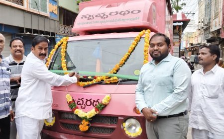 స్వచ్ఛ రధాలను ప్రారంభించిన ఎమ్మెల్యే తాతయ్య