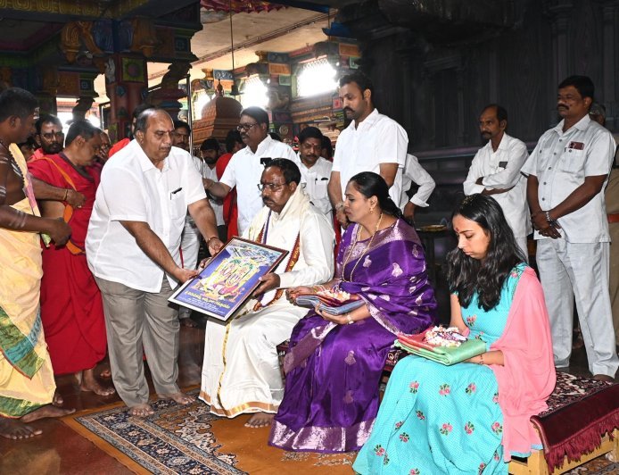 శ్రీతిరుపతమ్మ అమ్మవారి సేవలో హైకోర్టు ప్రధాన న్యాయమూర్తి