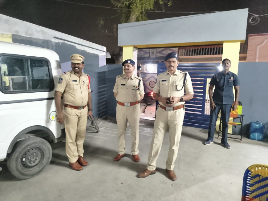 సమస్యాత్మక పోలింగ్ కేంద్రాల పరిశీలించిన పెద్దపల్లి డీసీపీ