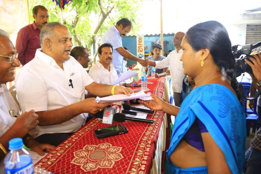 ప్ర‌జా స‌మస్య‌ల ప‌రిష్కార‌మే ప్ర‌జాద‌ర్బార్ ల‌క్ష్యం