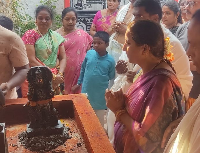 శ్రీ సిద్ధిలింగేశ్వర దేవస్థానంలో విగ్రహ ప్రతిష్టలు