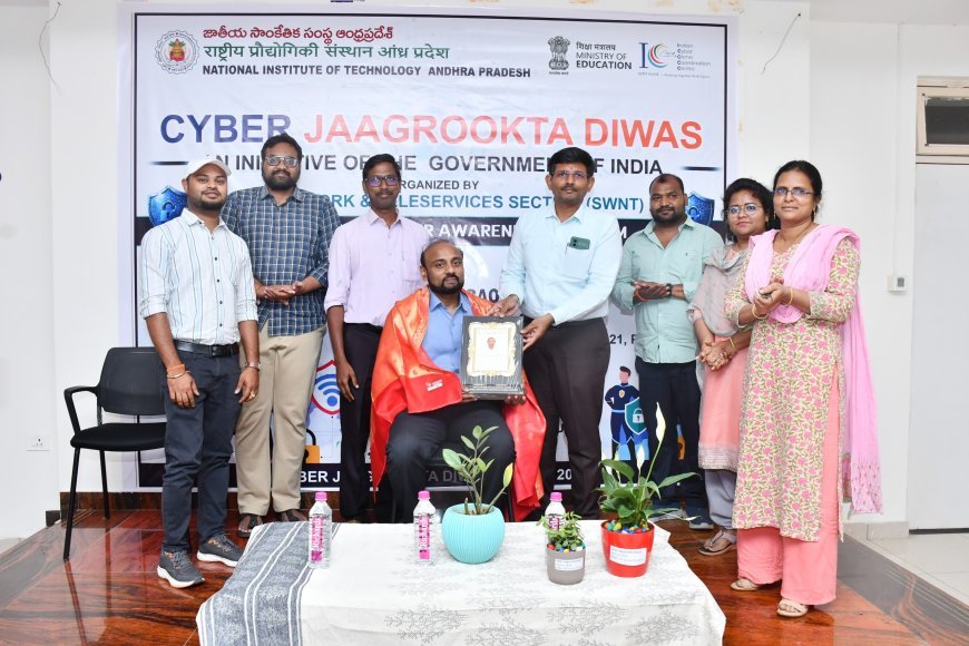 సైబర్ మోసాలపై ప్రతి ఒక్కరూ అప్రమత్తంగా ఉండాలి