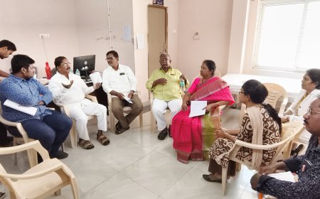 ప్రభుత్వ ఆసుపత్రిని సందర్శించిన ఎమ్మెల్యే తాతయ్య