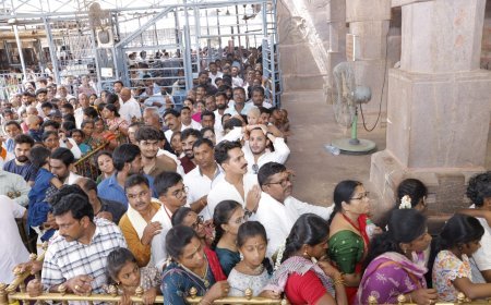 వేసవి సెలవులలో శ్రీశైలానికి భక్తుల వెల్లువ