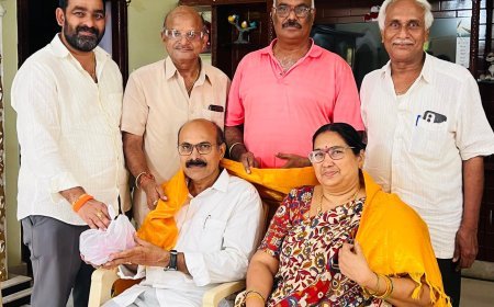 రక్తదాతల ఇళ్లకు వెళ్లి సత్కరించిన రెడ్ క్రాస్ సొసైటీ