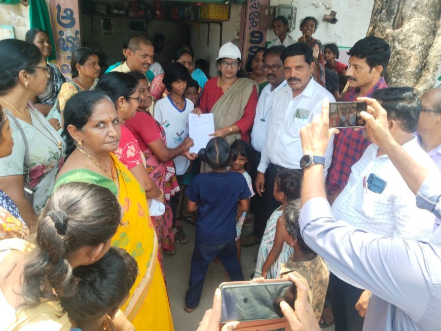 ఇంటింటికీ బడి పిలుస్తుంది