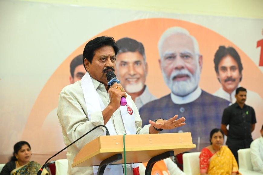 విజయవాడ పశ్చిమలో ఘనంగా స్వర్ణోత్సవ కార్యక్రమంలో పాల్గొన్న ఎన్టీఆర్ జిల్లా జనసేన పార్టీ అధ్యక్షులు ఉదయభాను